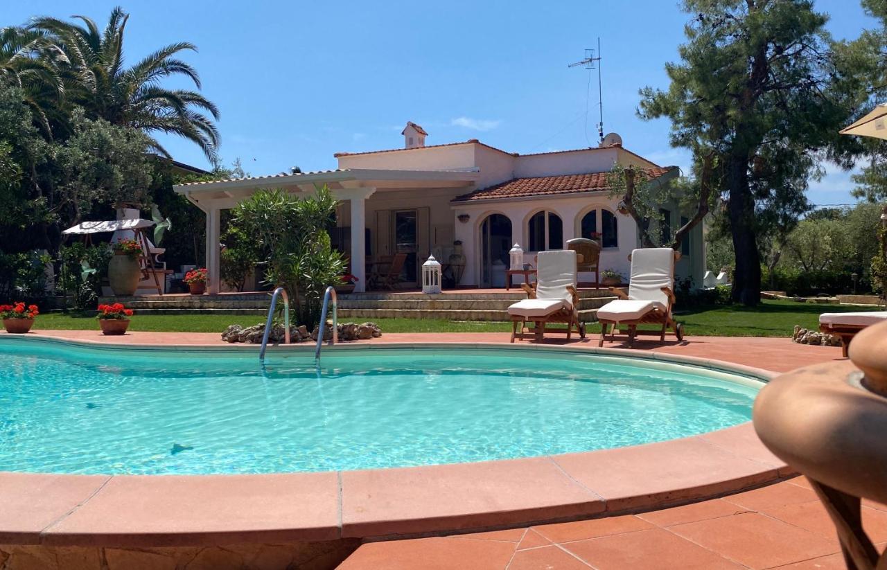 Villa Vittoria Вьесте Экстерьер фото